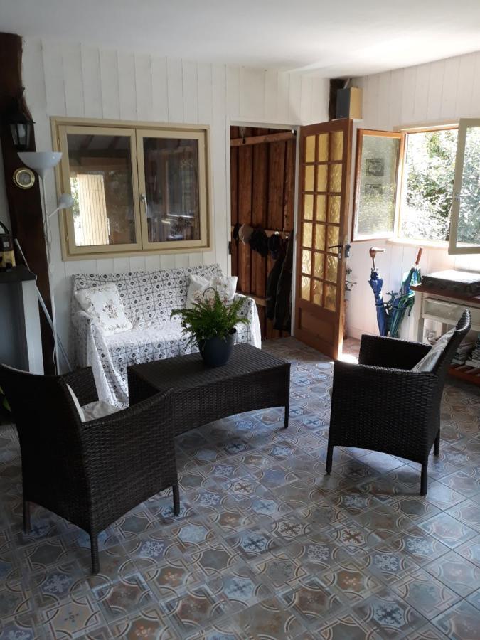 Menet Villa Montbron Eksteriør bilde